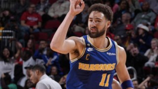 Mahjong-汤普森41分射穿航天城 休斯敦的夜空佛光普照