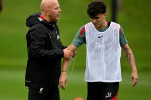 利物浦迎重大利好！沉寂三个月的“被遗忘之星”伤愈归队