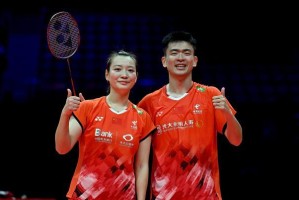 PG-羽联年终总决赛“雅思”赢首胜 石宇奇两连胜